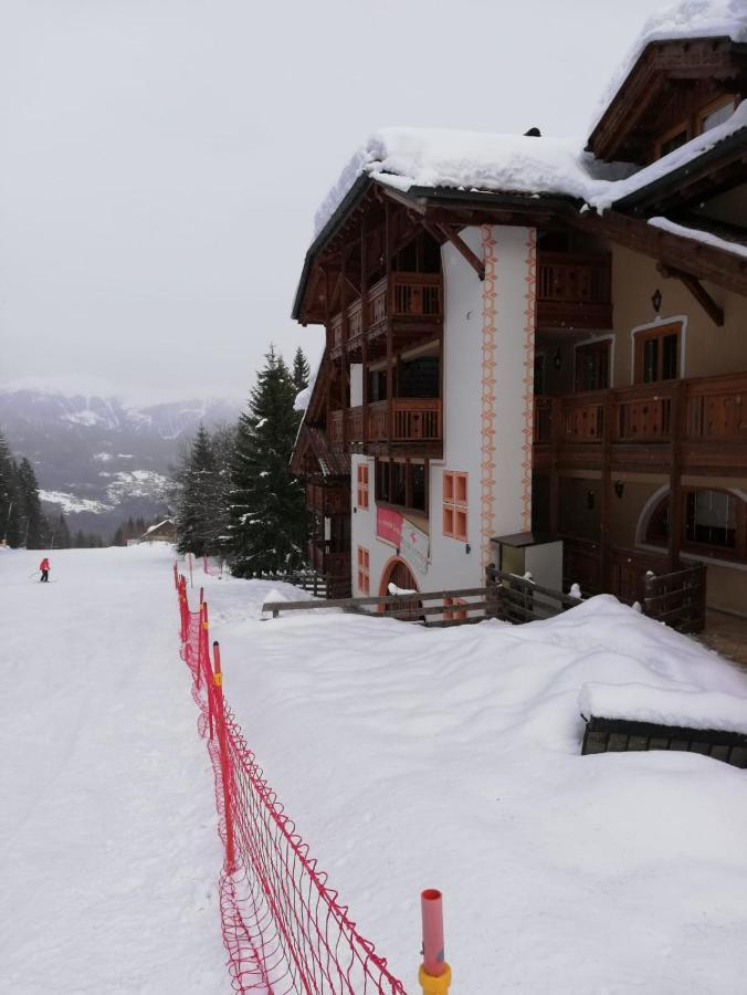 Hotel Dal Bracconiere Folgarida Exterior photo